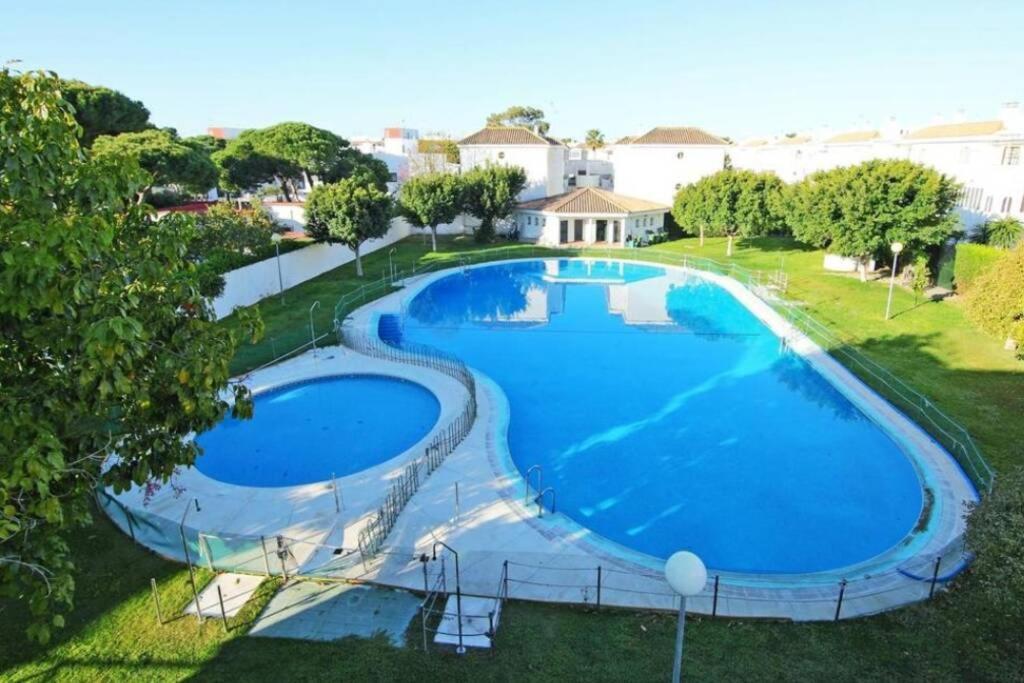 로타 Acogedor Apartamento A 100 M. De Pinares Y Playa 아파트 외부 사진